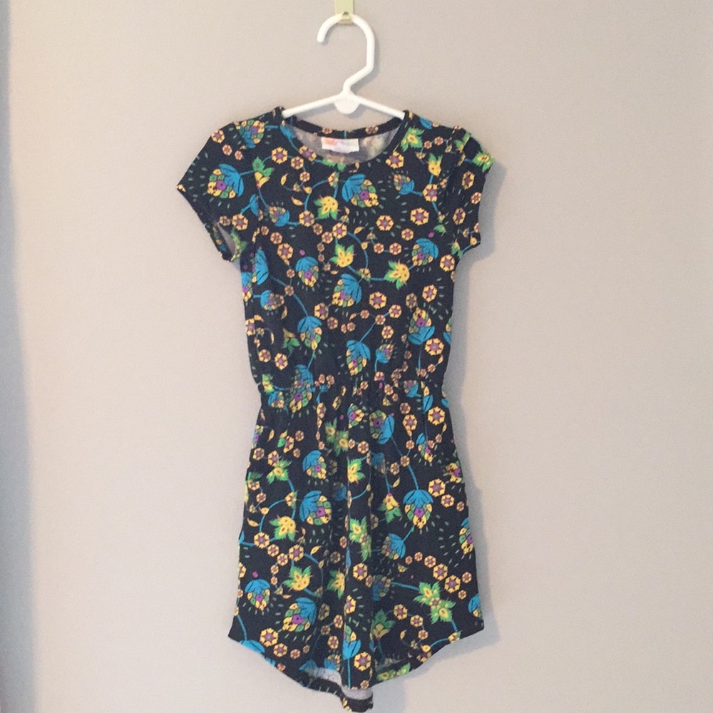 LulaRoe Mae size 4